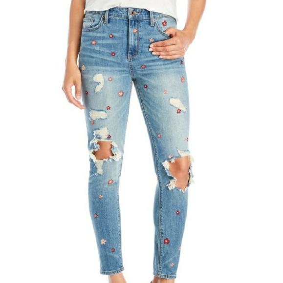 Rare Lucky Brand Embroidered Jeans 